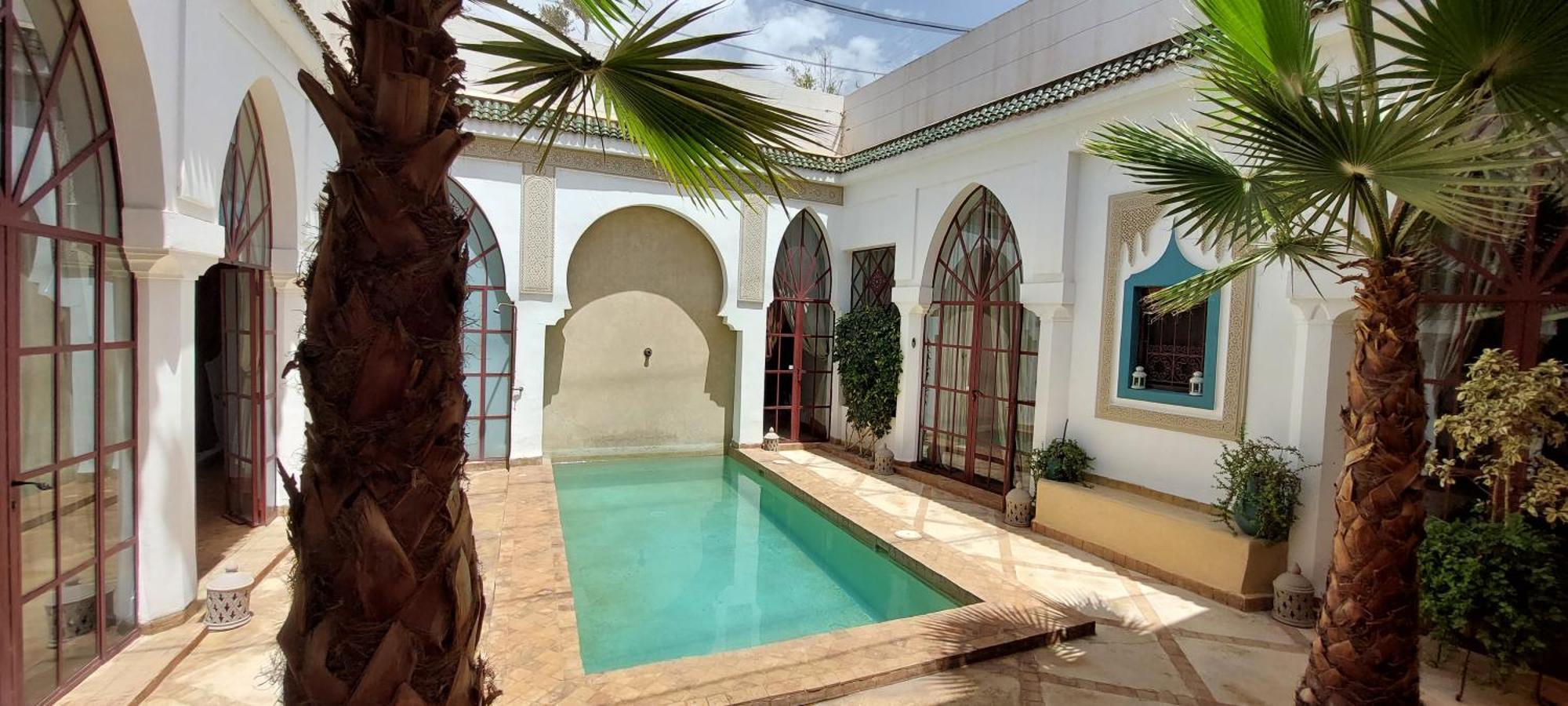 Riad Ramzi Heddad Buitenkant foto